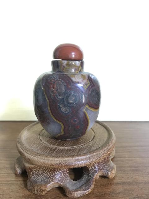 古玩雜項天然瑪瑙鼻煙壺拍賣，當前價格700元