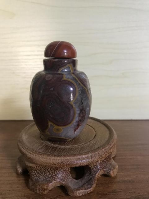 古玩雜項天然瑪瑙鼻煙壺拍賣，當前價格700元