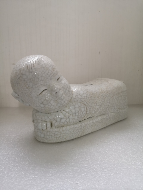 古玩陶瓷當代哥釉孩兒枕拍賣,當前價格298元