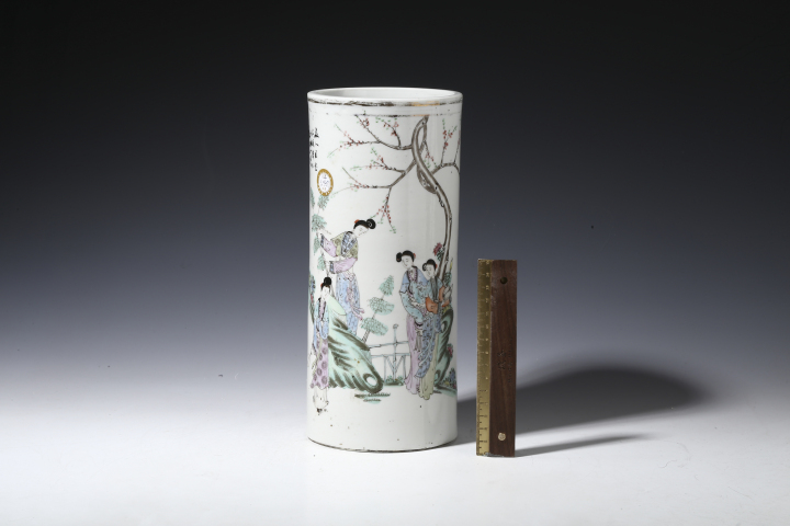 古玩陶瓷民國·粉彩桃花仕女紋帽筒拍賣，當前價格2300元