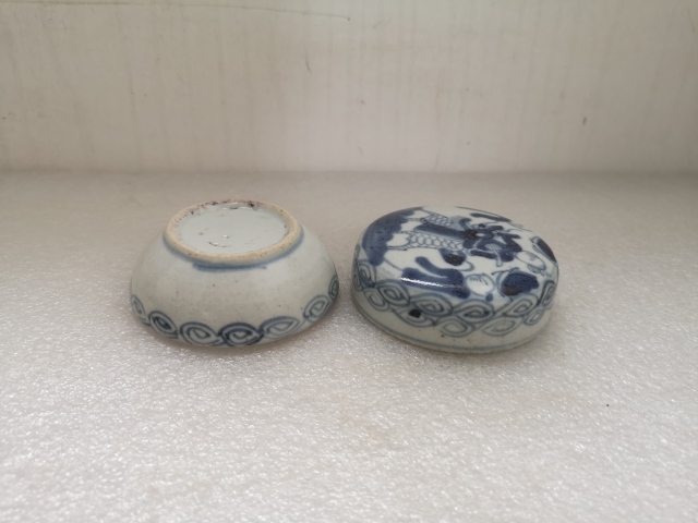 古玩陶瓷清代雍正至乾隆麒麟送子青花蓋盒拍賣,當前價格750元