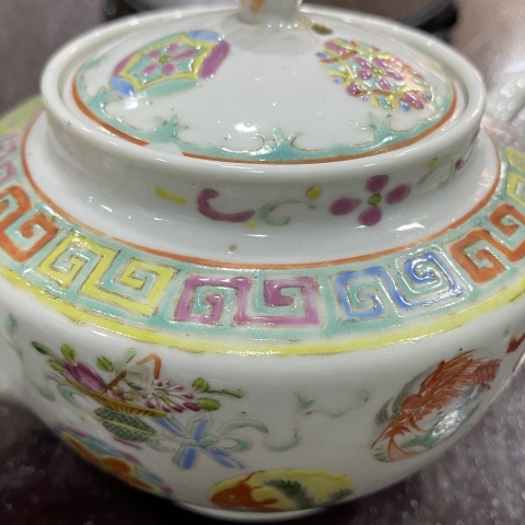 古玩陶瓷清末民初粉彩壺拍賣，當前價格1588元