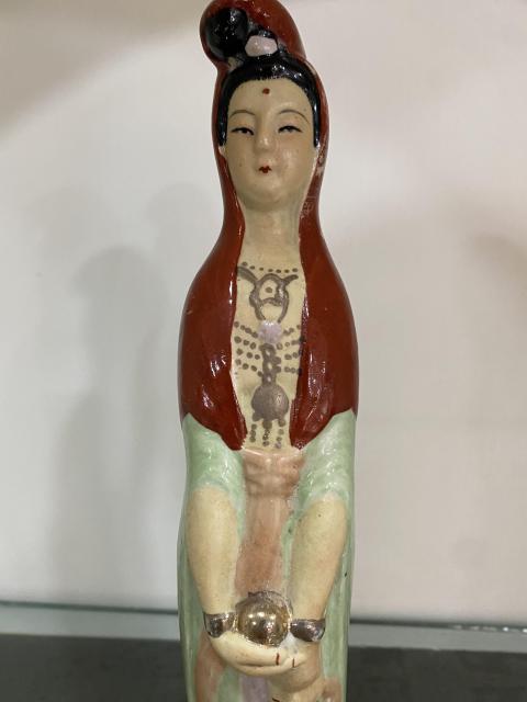 古玩陶瓷民國仕女人物塑像拍賣，當前價格699元