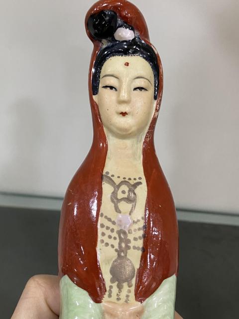 古玩陶瓷民國仕女人物塑像拍賣，當前價格699元