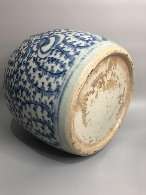 古玩陶瓷清中纏枝花卉紋青花罐拍賣，當前價格1800元