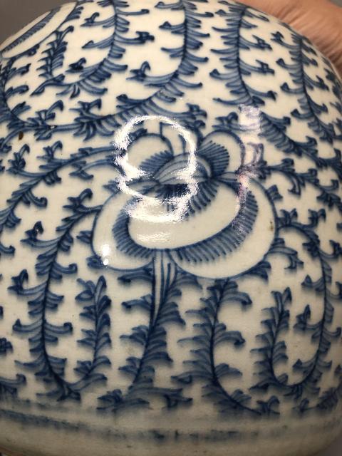 古玩陶瓷清中纏枝花卉紋青花罐拍賣，當前價格1800元