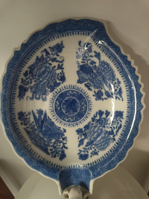 古玩陶瓷清乾隆·青花八寶(菲茨休)紋博古筆洗拍賣,當前價格1580元