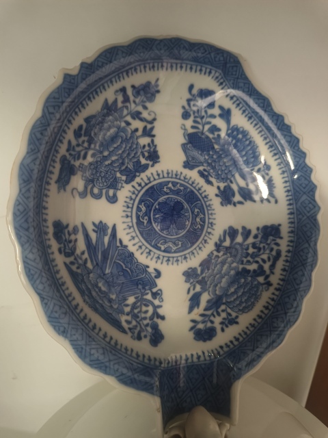 古玩陶瓷清乾隆·青花八寶(菲茨休)紋博古筆洗拍賣,當前價格1580元