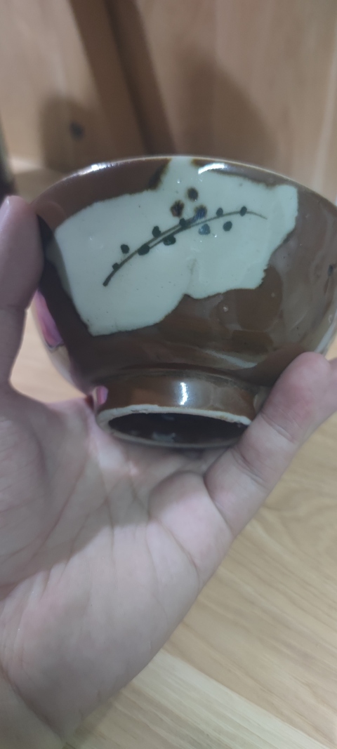 古玩陶瓷民國.紫金釉開窗彩繪花卉紋茶碗拍賣,當前價格99元