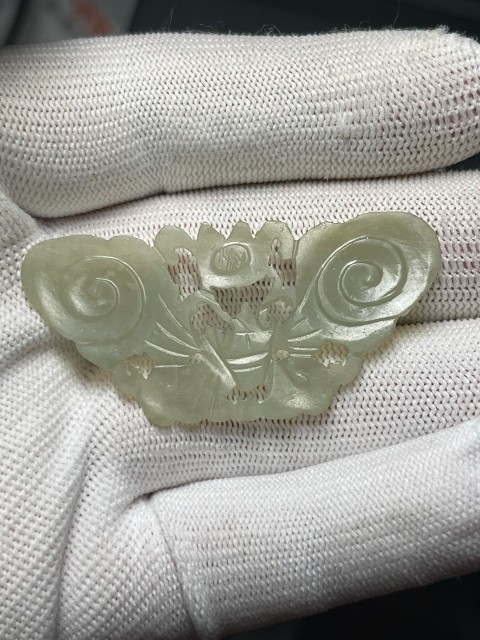 古玩玉器和田玉蝴蝶佩拍賣,當前價格1200元