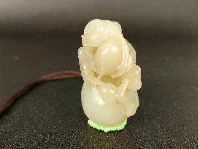 古玩玉器和田玉雕“靈猴獻壽”把件拍賣，當前價格5000元