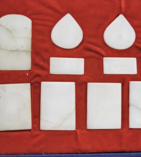 古玩玉器琉璃料素紋帶板拍賣,當前價格6000元