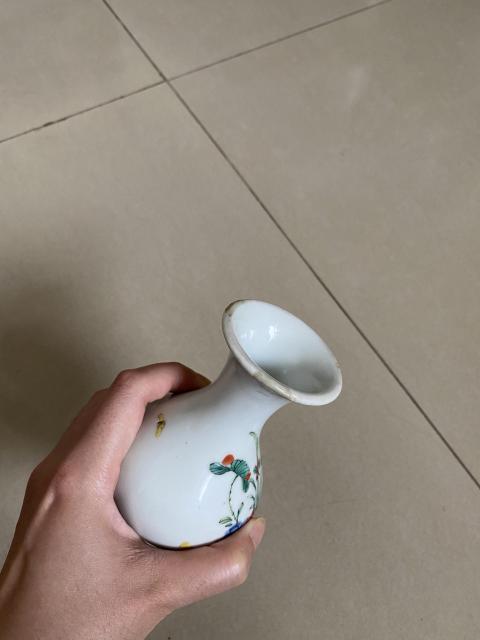 古玩陶瓷康熙雍正·粉刺滿嬌池琵琶瓶·傳世拍賣，當前價格6000元