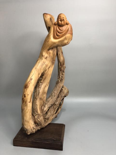 古玩雜項現代崖柏根雕造像作品拍賣，當前價格99元