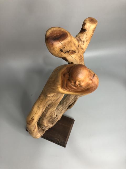 古玩雜項現代崖柏根雕造像作品拍賣，當前價格99元