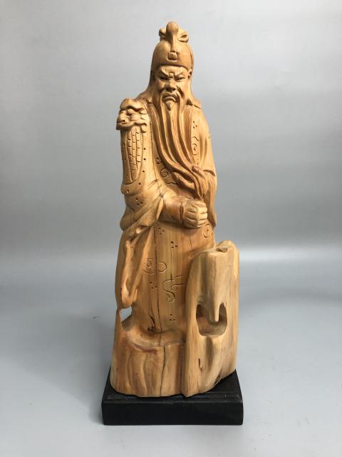 古玩雜項(xiàng)武財(cái)神關(guān)公崖柏根雕拍賣,當(dāng)前價(jià)格550元