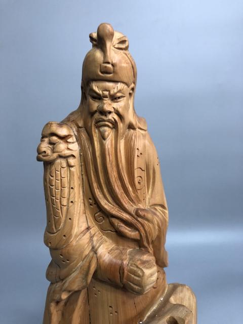 古玩雜項(xiàng)武財(cái)神關(guān)公崖柏根雕拍賣,當(dāng)前價(jià)格550元