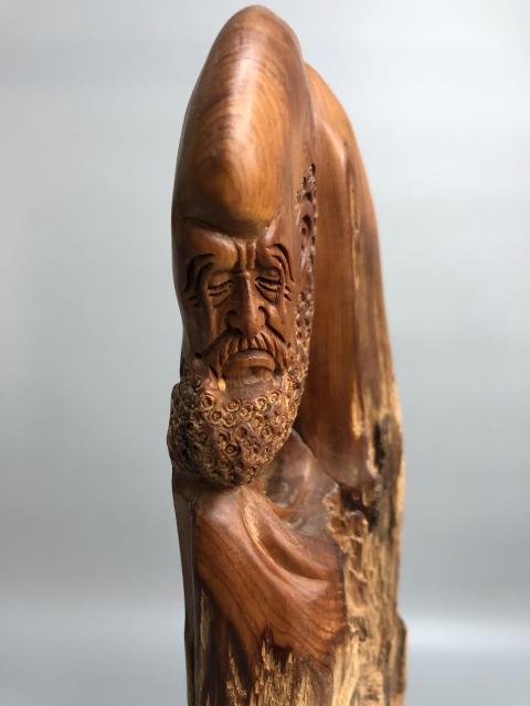 古玩雜項現代崖柏根雕造像藝術作品拍賣，當前價格138元