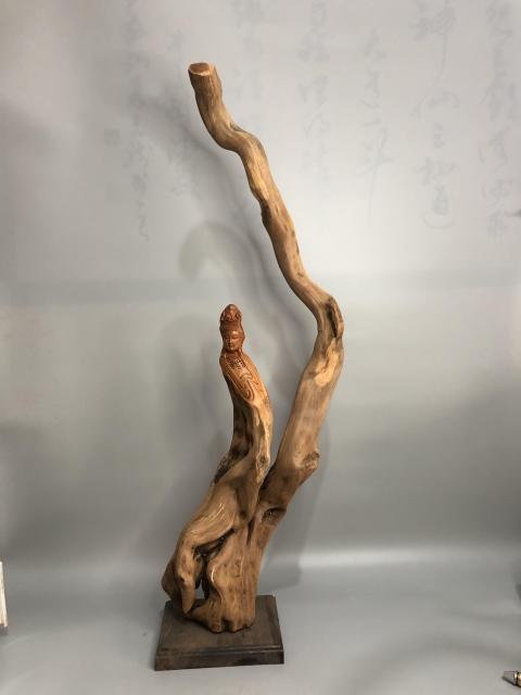 古玩雜項現(xiàn)代根雕造像作品拍賣，當(dāng)前價格199元