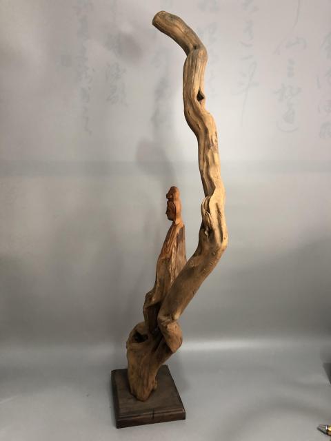 古玩雜項現(xiàn)代根雕造像作品拍賣，當(dāng)前價格199元