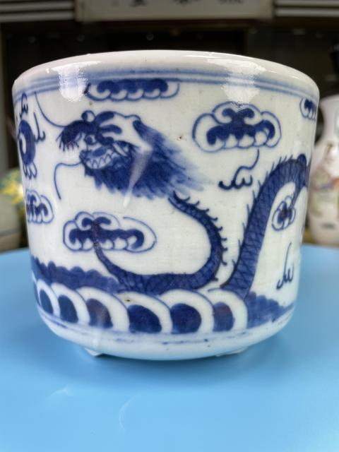 古玩陶瓷清道光 精品青花趕珠龍紋香爐拍賣,當前價格2500元
