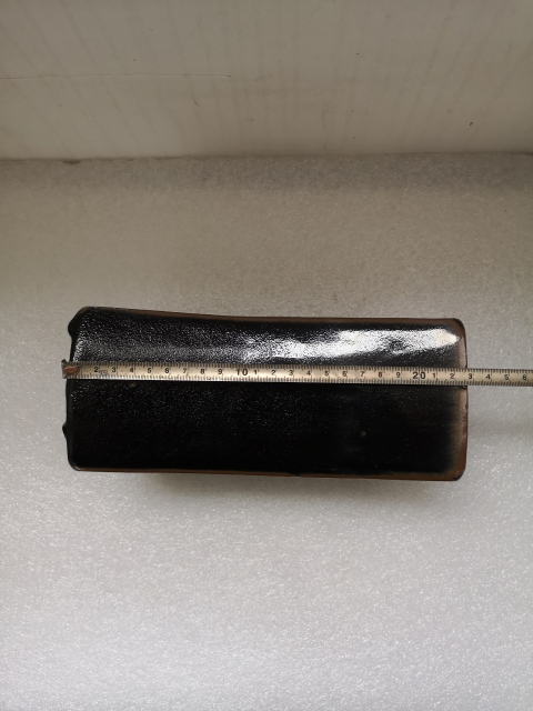 古玩陶瓷明末清初磁州窯系黑釉鏤空銀錠型瓷枕拍賣,當前價格750元