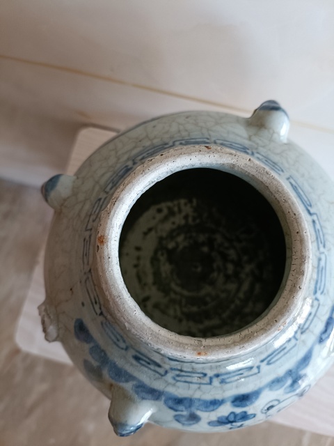 古玩陶瓷清代青花人物畫四系壺拍賣,當前價格299元