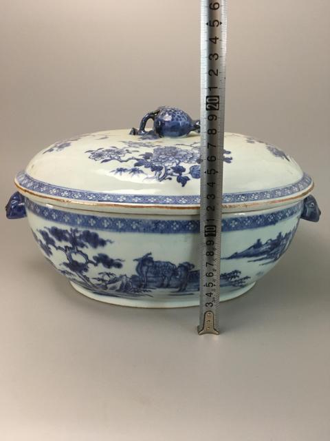 古玩陶瓷【稀有珍品】清雍正乾隆青花山水花卉紋神龕恭盒拍賣，當前價格19000元