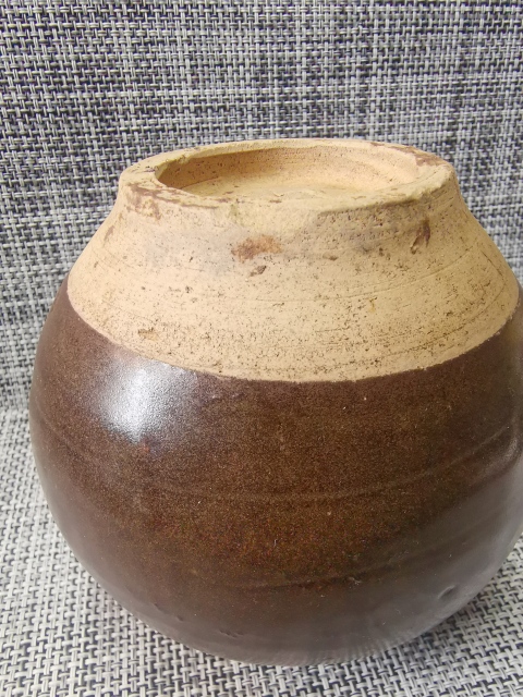 古玩陶瓷磁州窯茶葉末釉唇口罐拍賣，當前價格666元