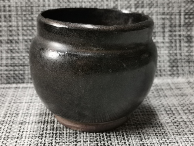 古玩陶瓷磁州窯明代茶葉末釉罐拍賣,當前價格333元