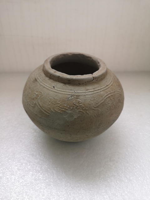 古玩陶瓷宋元灰陶印花罐拍賣,當前價格680元