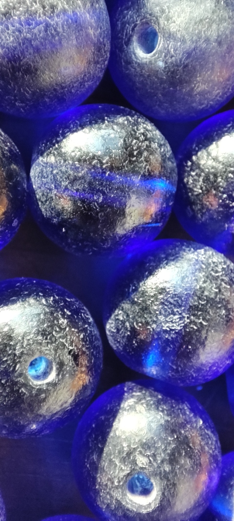 古玩雜項清深寶藍老琉璃珠拍賣,當前價格1元