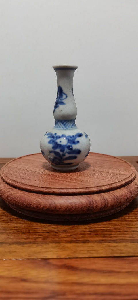 古玩陶瓷康熙青花花卉紋葫蘆瓶拍賣,當前價格1800元