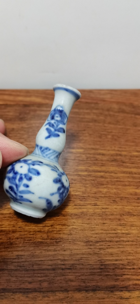 古玩陶瓷康熙青花花卉紋葫蘆瓶拍賣,當前價格1800元
