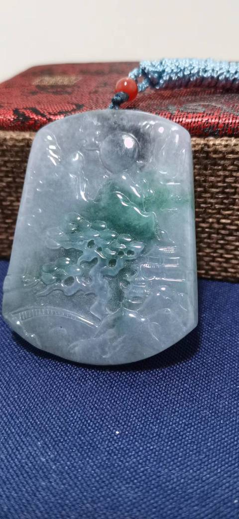 古玩玉器山水牌子拍賣，當前價格600元