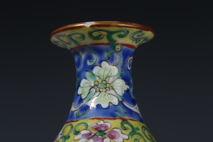 古玩陶瓷清乾隆·粉彩開窗花鳥紋小玉壺春瓶拍賣，當前價格8500元