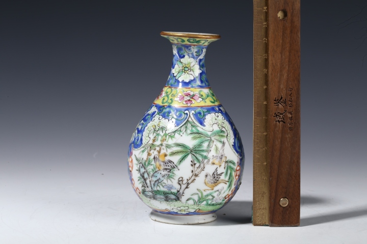 古玩陶瓷清乾隆·粉彩開窗花鳥紋小玉壺春瓶拍賣，當前價格8500元