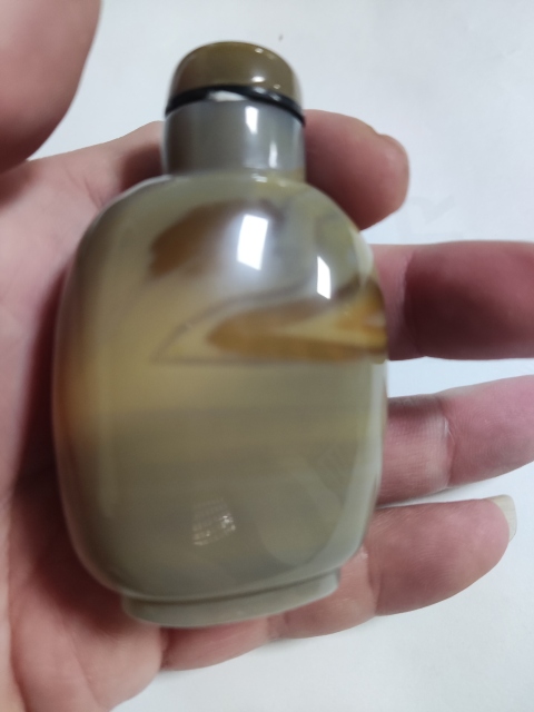 古玩玉器瑪瑙俏色巧雕鼻煙壺拍賣，當前價格1688元