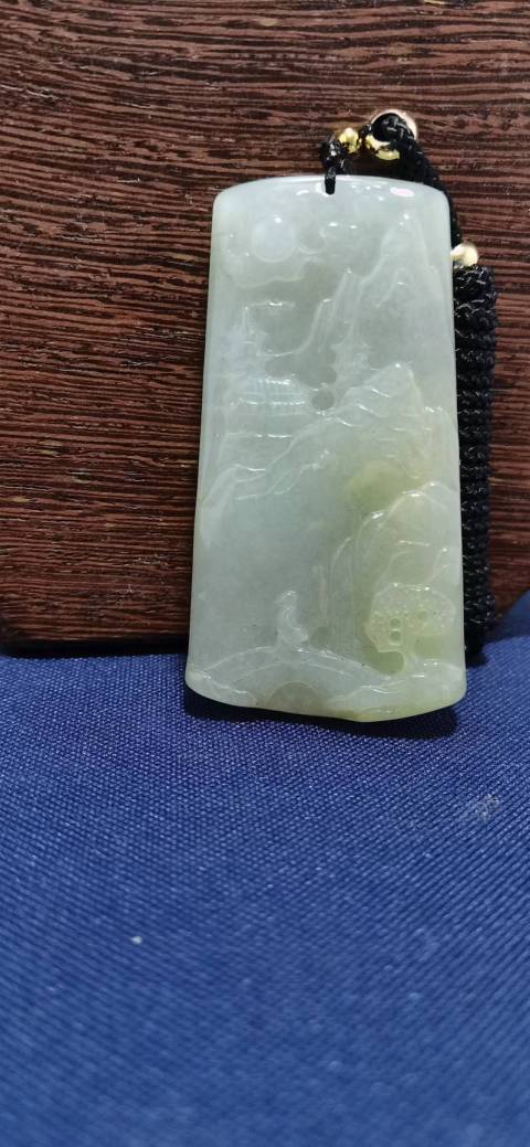 古玩玉器天然冰糯種翡翠山水牌拍賣,當前價格600元