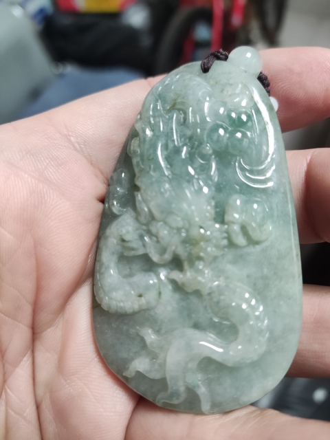 古玩玉器翡翠龍牌子拍賣，當前價格90元