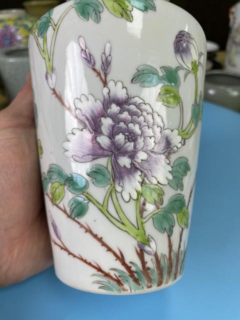 古玩陶瓷民國 精品粉彩花卉紋洗口瓶拍賣，當(dāng)前價(jià)格1550元