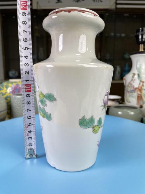 古玩陶瓷民國 精品粉彩花卉紋洗口瓶拍賣，當(dāng)前價(jià)格1550元