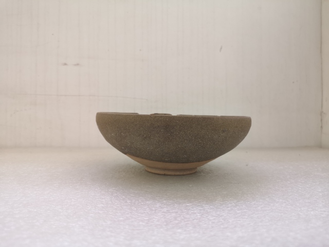 古玩陶瓷元代褐釉碗拍賣,當前價格298元