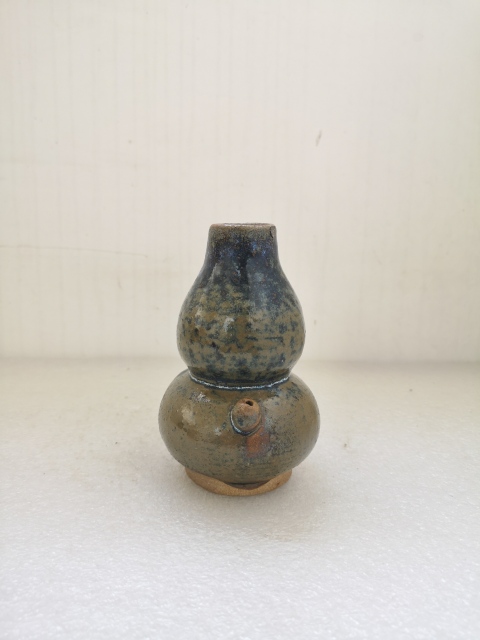 古玩陶瓷清代晚期磁州窯黑褐釉葫蘆型執壺拍賣，當前價格680元