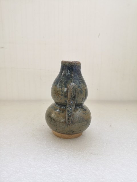 古玩陶瓷清代晚期磁州窯黑褐釉葫蘆型執壺拍賣，當前價格680元