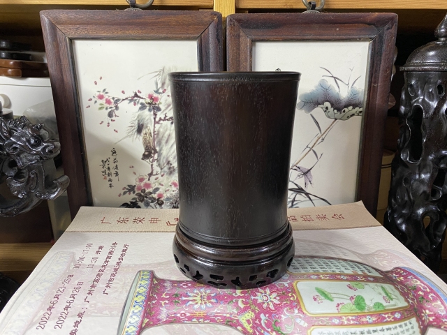 古玩雜項紅木素面筆筒拍賣,當前價格800元