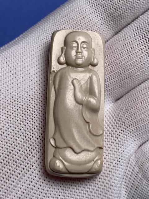 古玩雜項猛犸象訝雕佛像掛件拍賣，當前價格298元