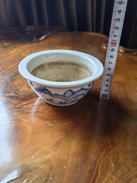 古玩陶瓷清代道光至咸豐德化窯青花龍紋圈足香爐拍賣，當前價格1800元