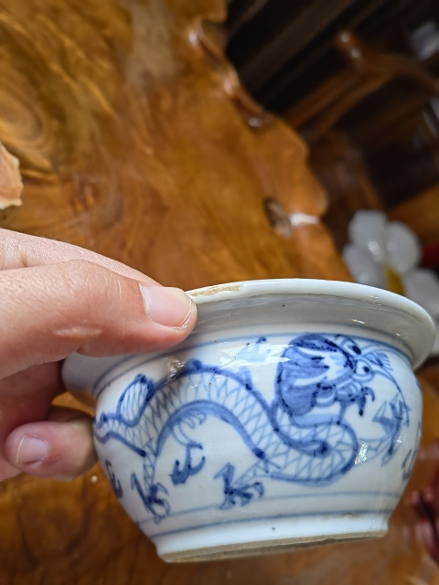 古玩陶瓷清代道光至咸豐德化窯青花龍紋圈足香爐拍賣，當前價格1800元
