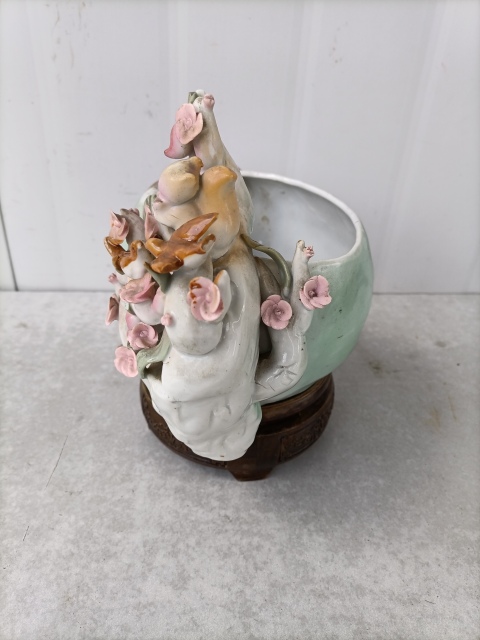 古玩陶瓷出口創匯期貼塑桃紋洗拍賣，當前價格300元